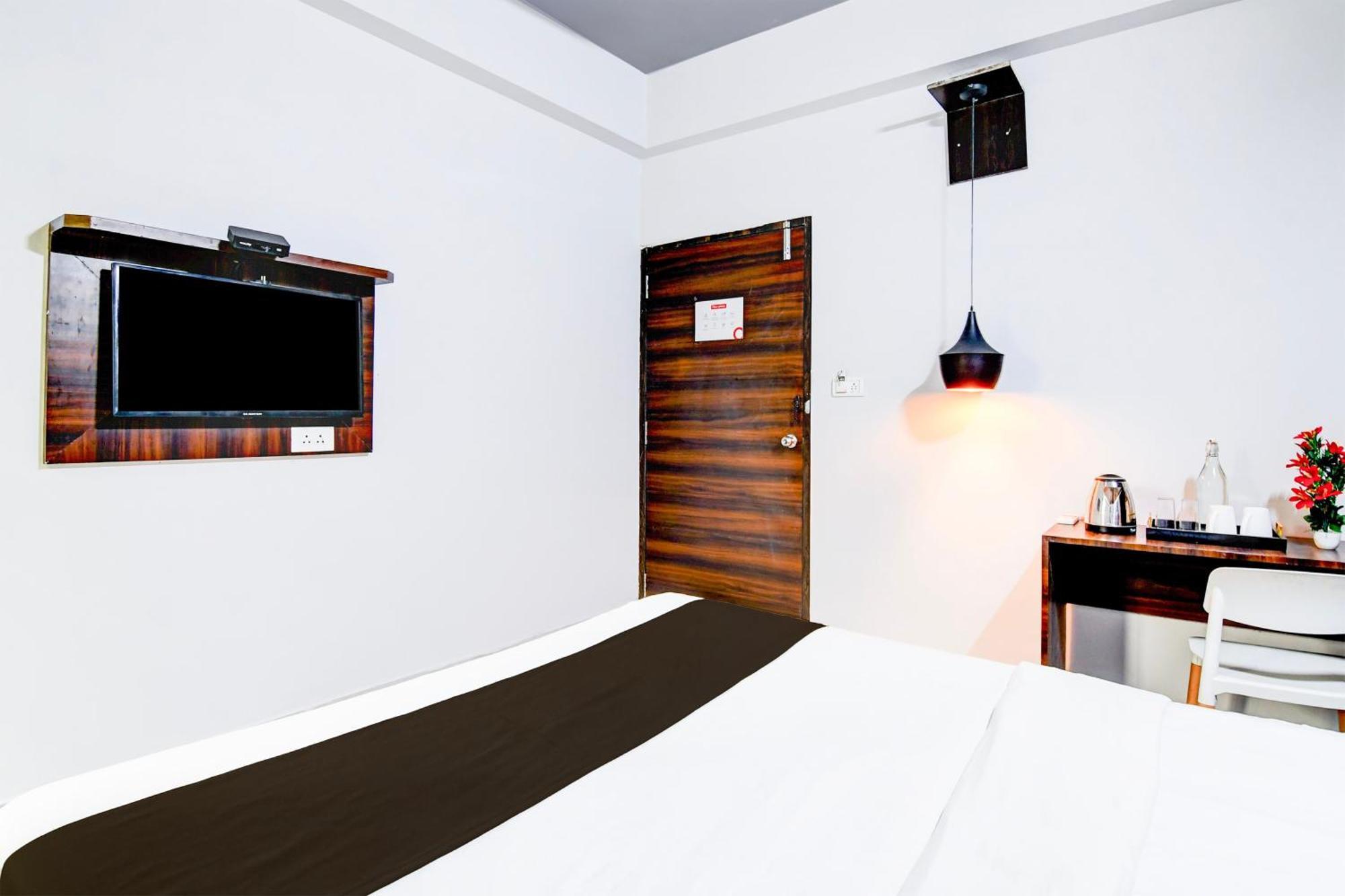 Super Townhouse Chandrasekharpur Bhubaneswar Exterior photo