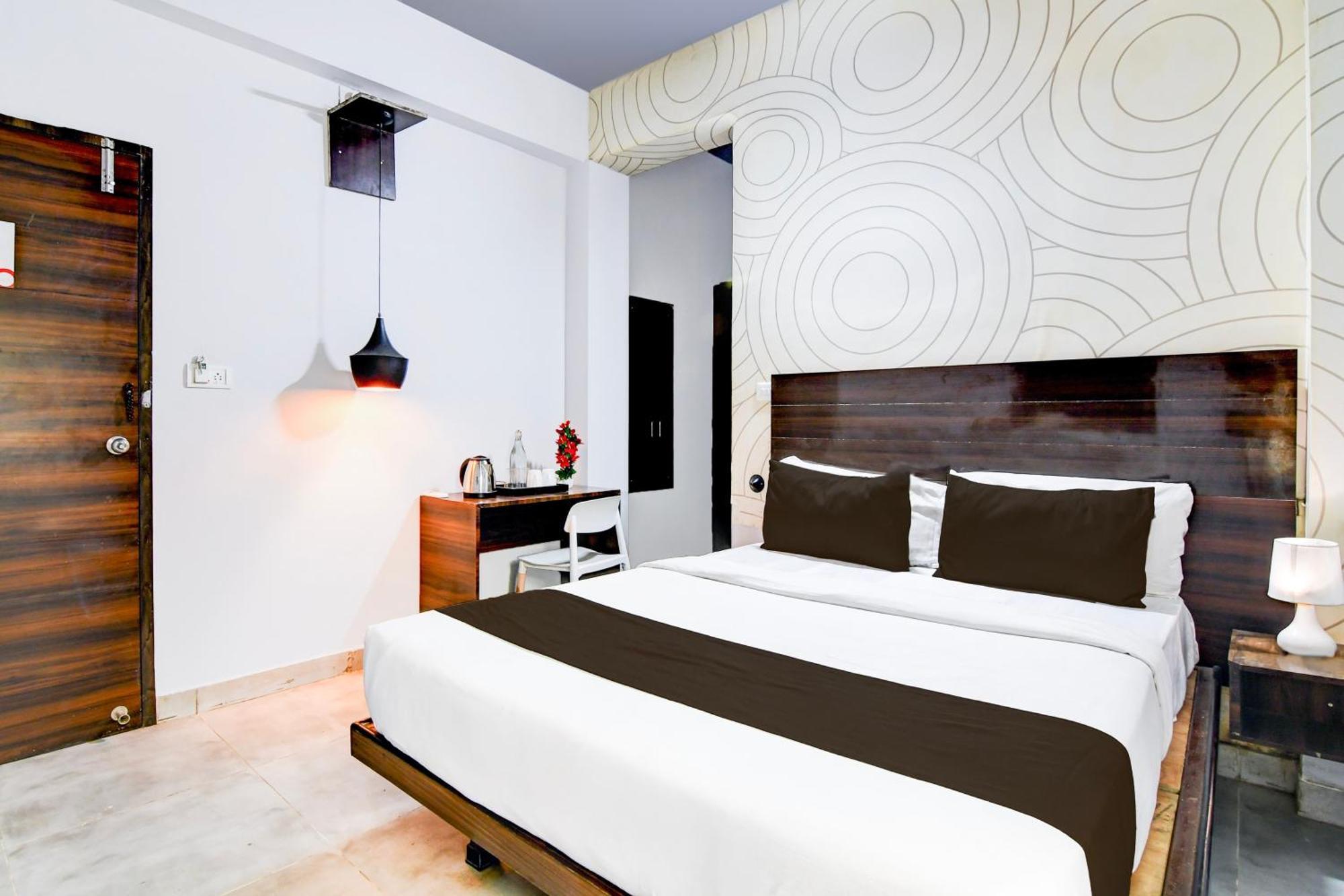 Super Townhouse Chandrasekharpur Bhubaneswar Exterior photo